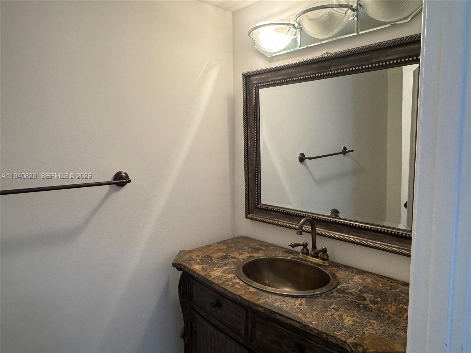 2500 Parkview Dr #1210 Hallandale Beach, FL 33009