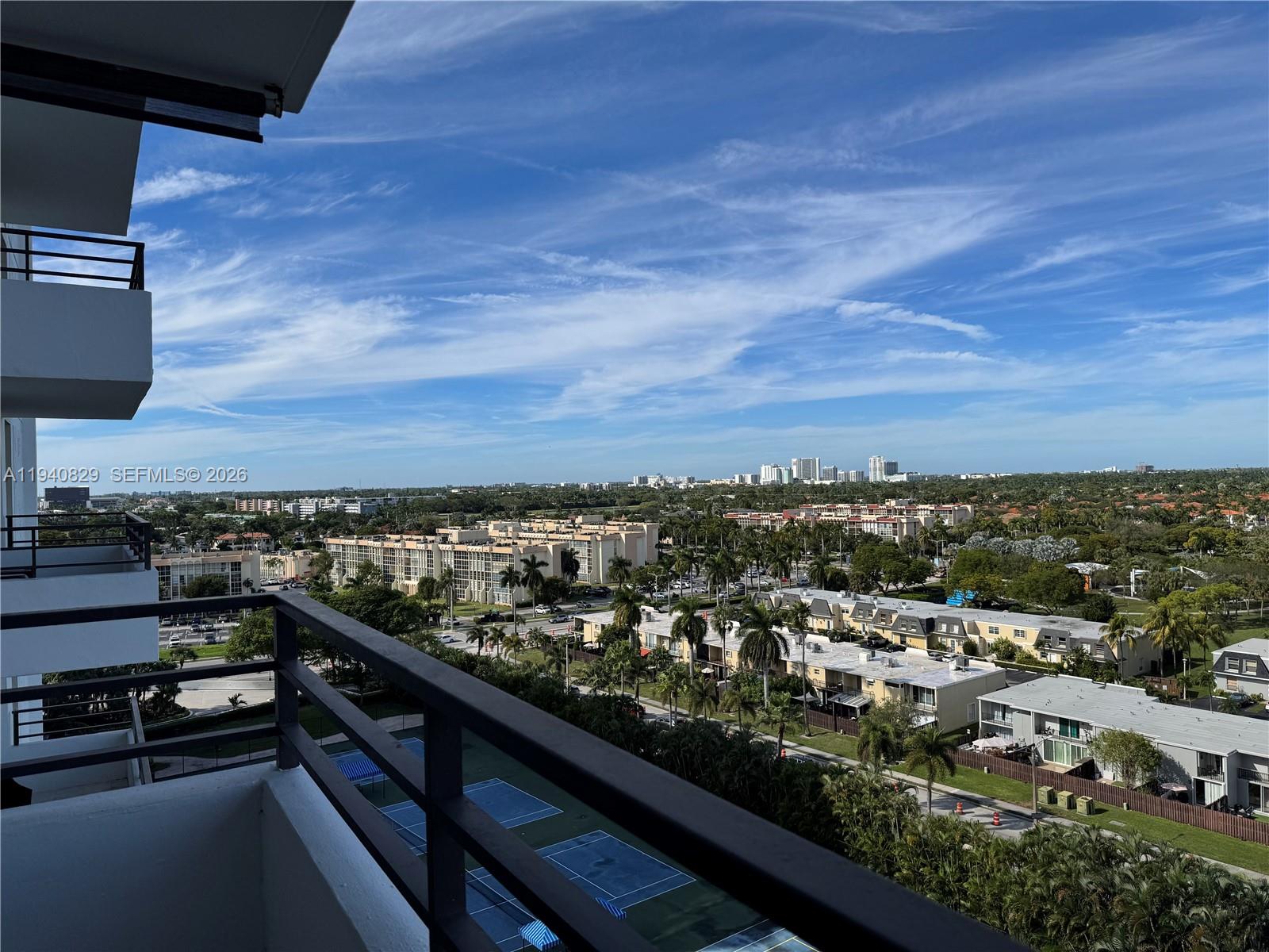 2500 Parkview Dr #1210 Hallandale Beach, FL 33009