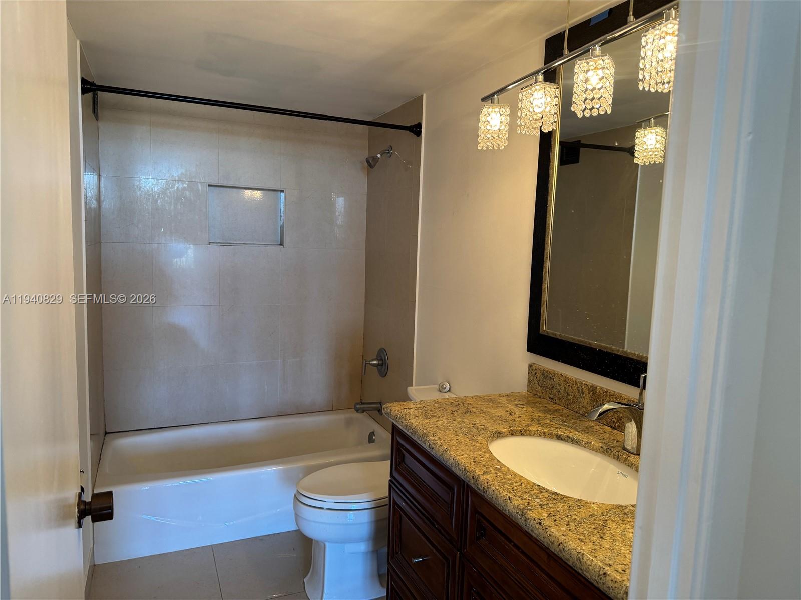 2500 Parkview Dr #1210 Hallandale Beach, FL 33009