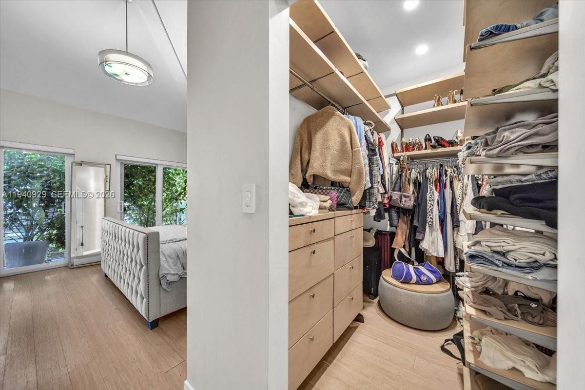 208 Jefferson Ave #113 Miami Beach, FL 33139