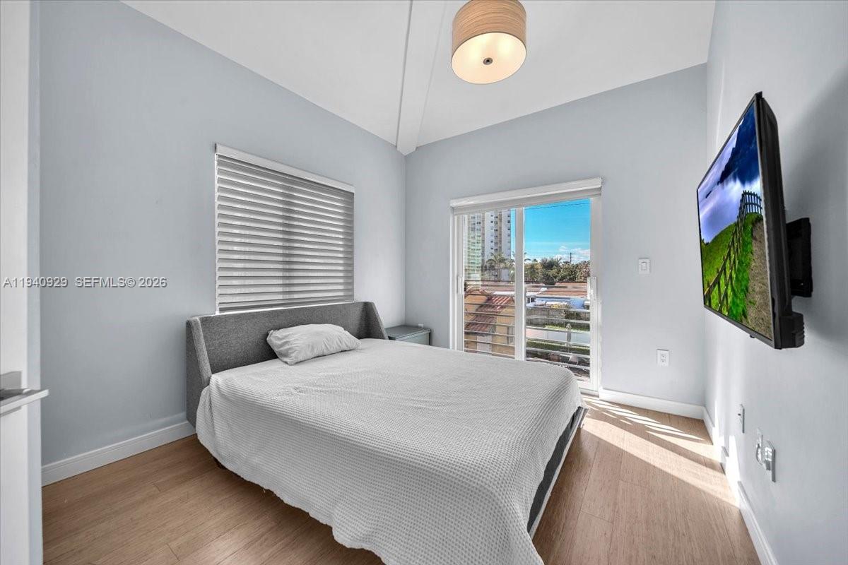 208 Jefferson Ave #113 Miami Beach, FL 33139