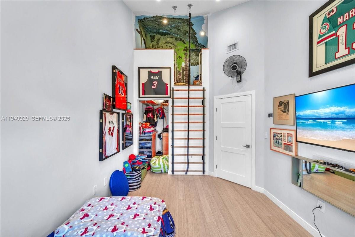 208 Jefferson Ave #113 Miami Beach, FL 33139