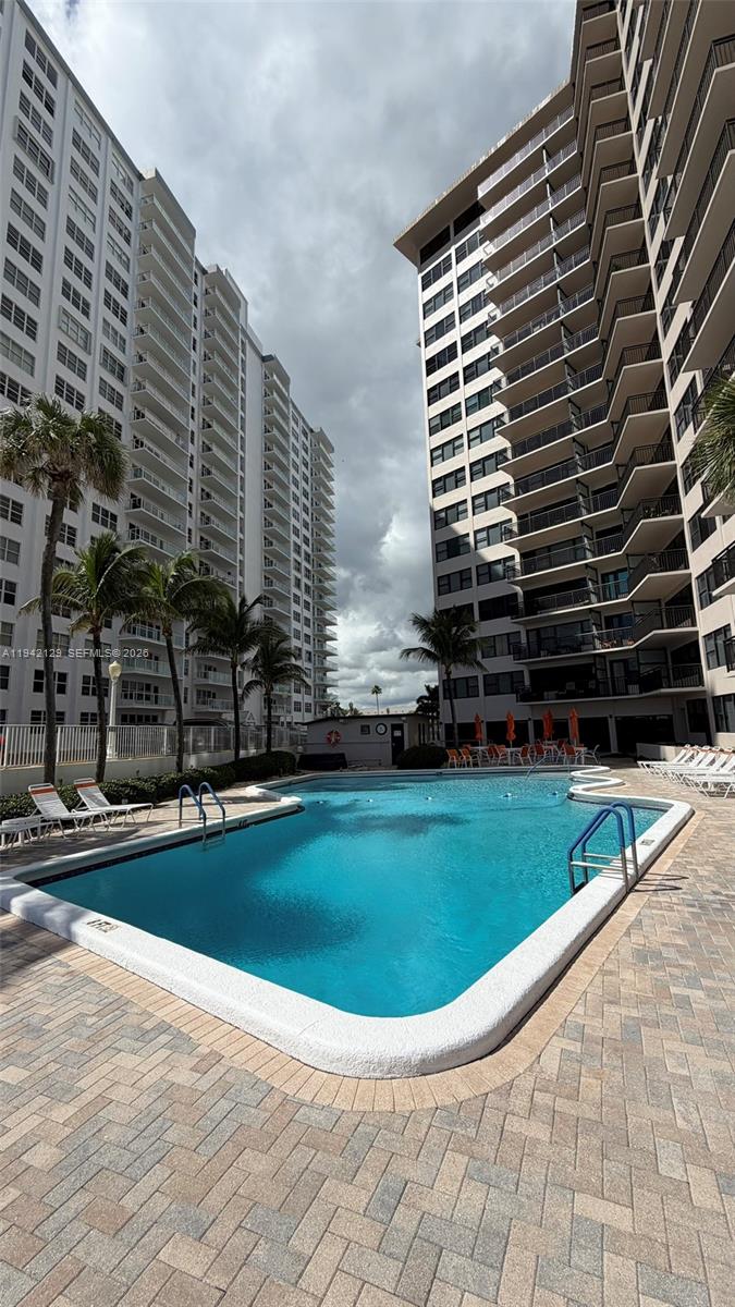 3800 Galt Ocean Dr #1414