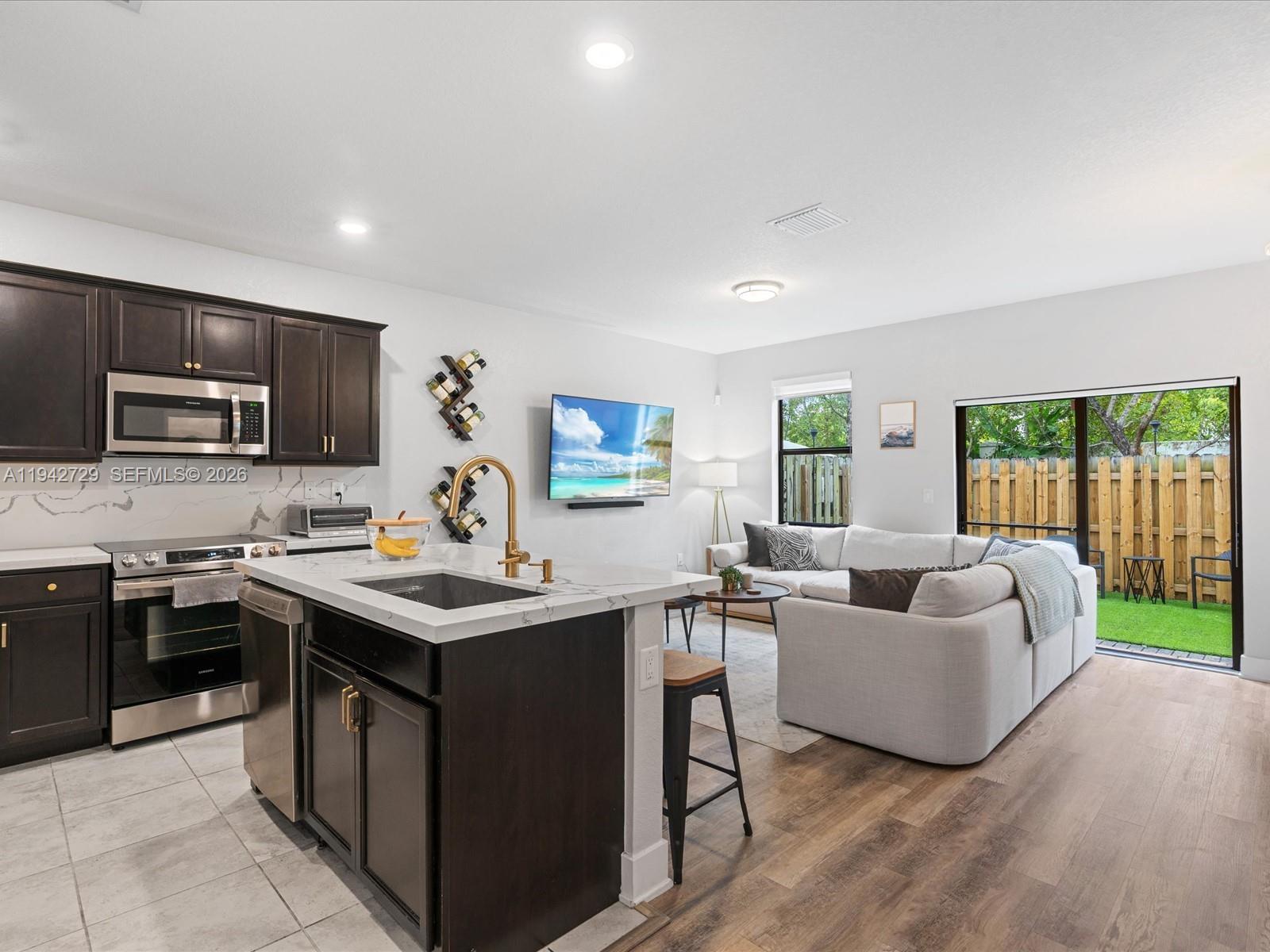 20626 NE 2nd Ct Miami, FL 33179