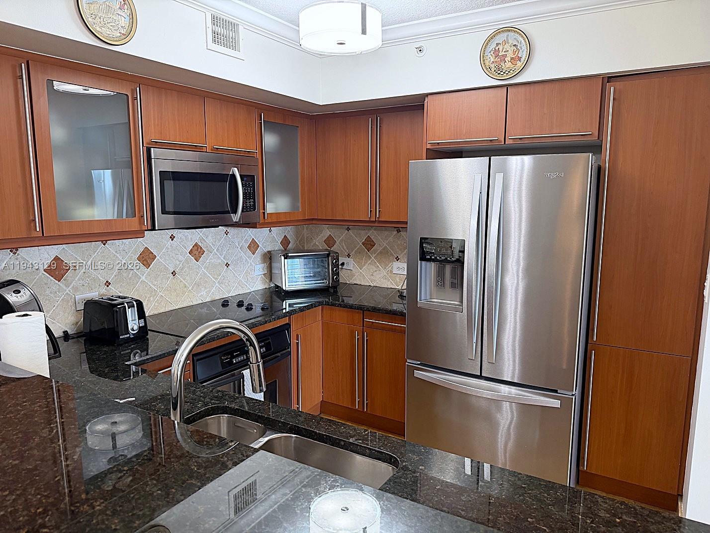 image 2080 Ocean Drive10