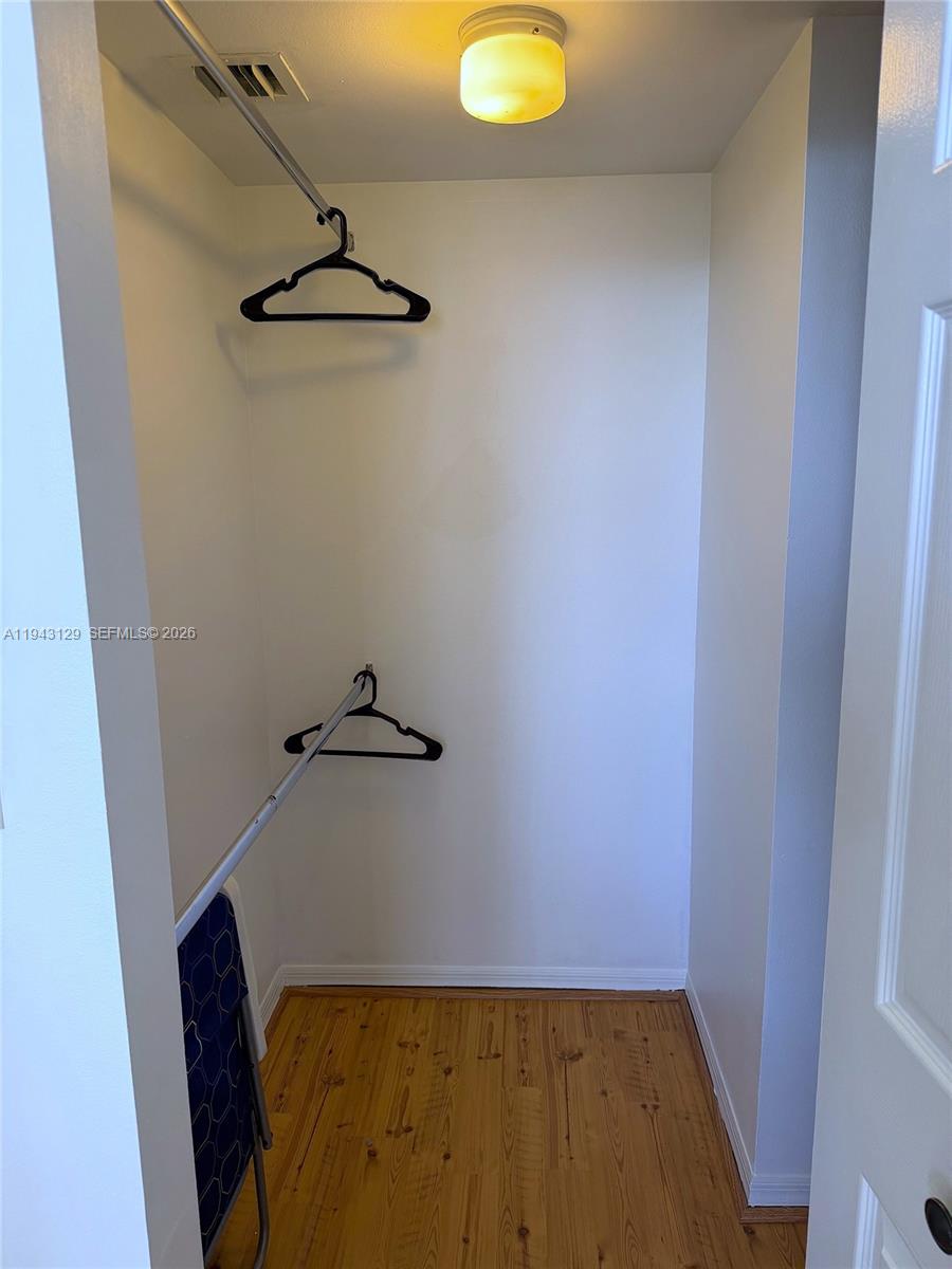 image 2080 Ocean Drive18