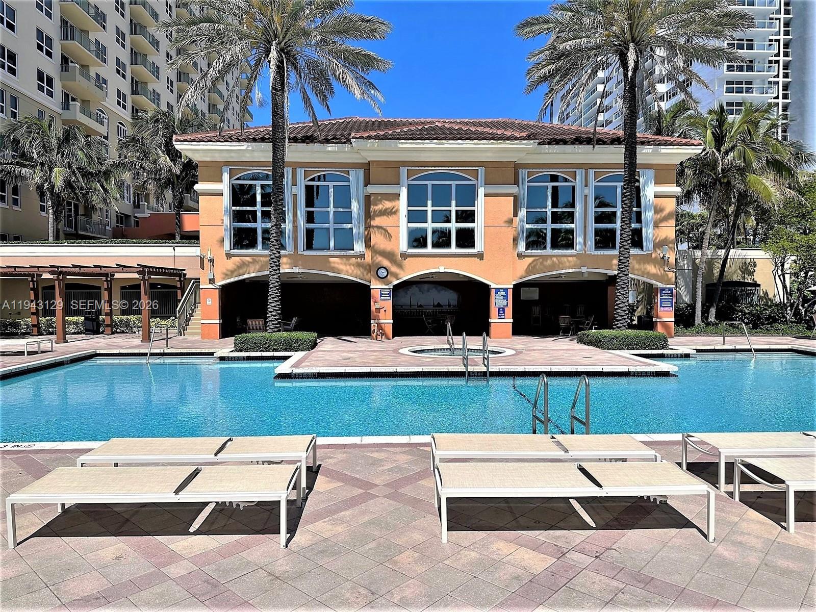 image 2080 Ocean Drive36