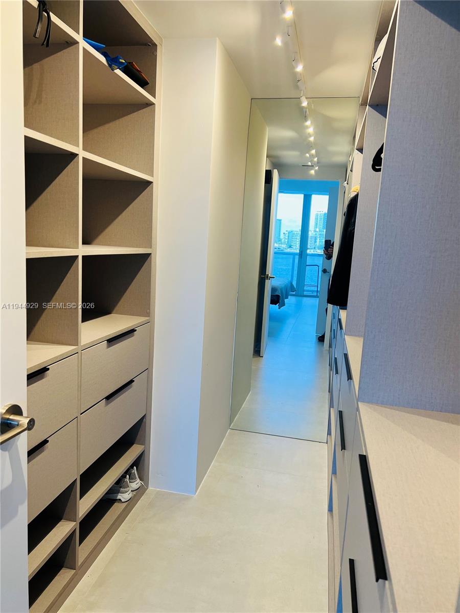 900 Bay Dr #410 Miami Beach, FL 33141