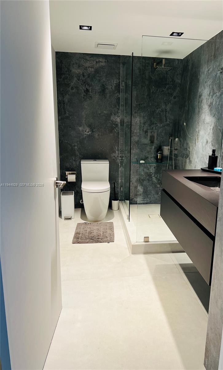 900 Bay Dr #410 Miami Beach, FL 33141