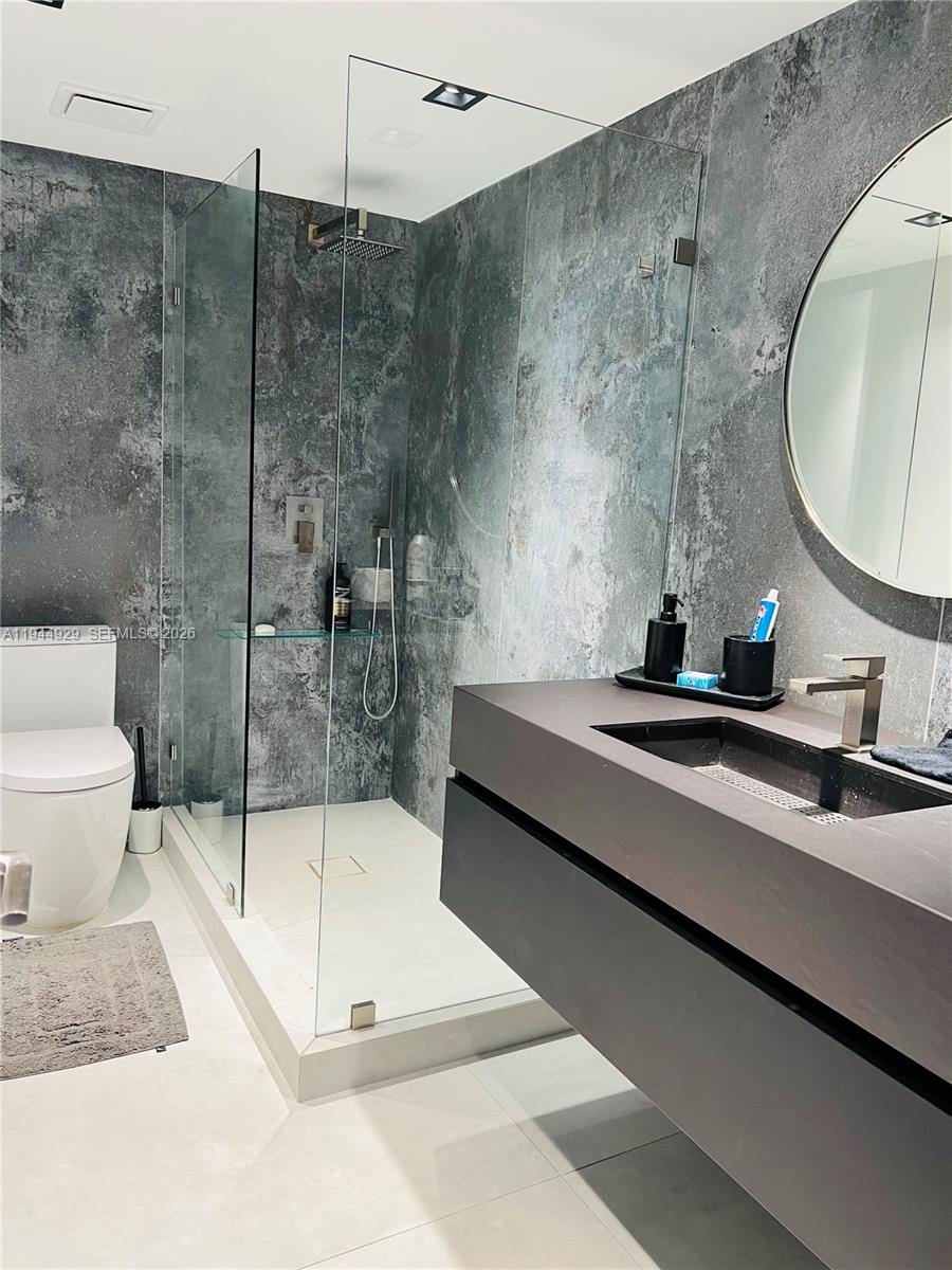 900 Bay Dr #410 Miami Beach, FL 33141