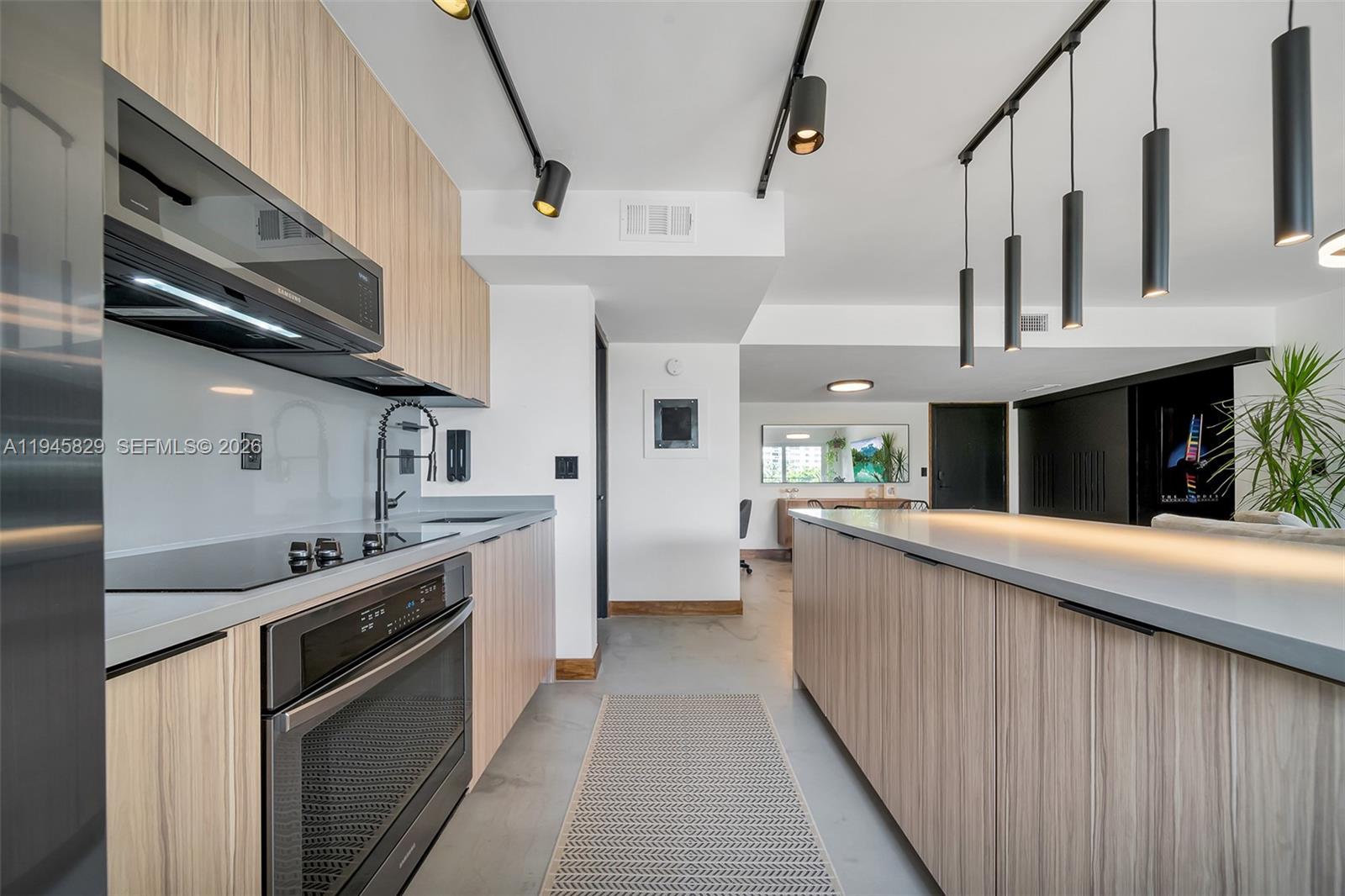 1455 West Ave #503 Miami Beach, FL 33139