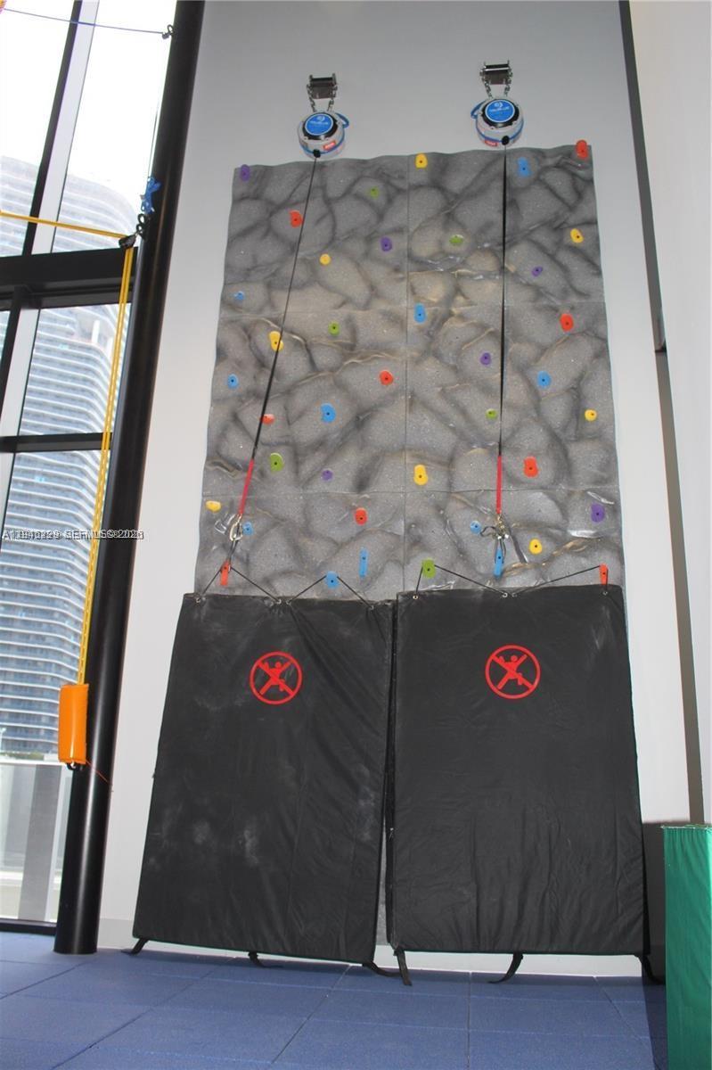 image 1010 Brickell52