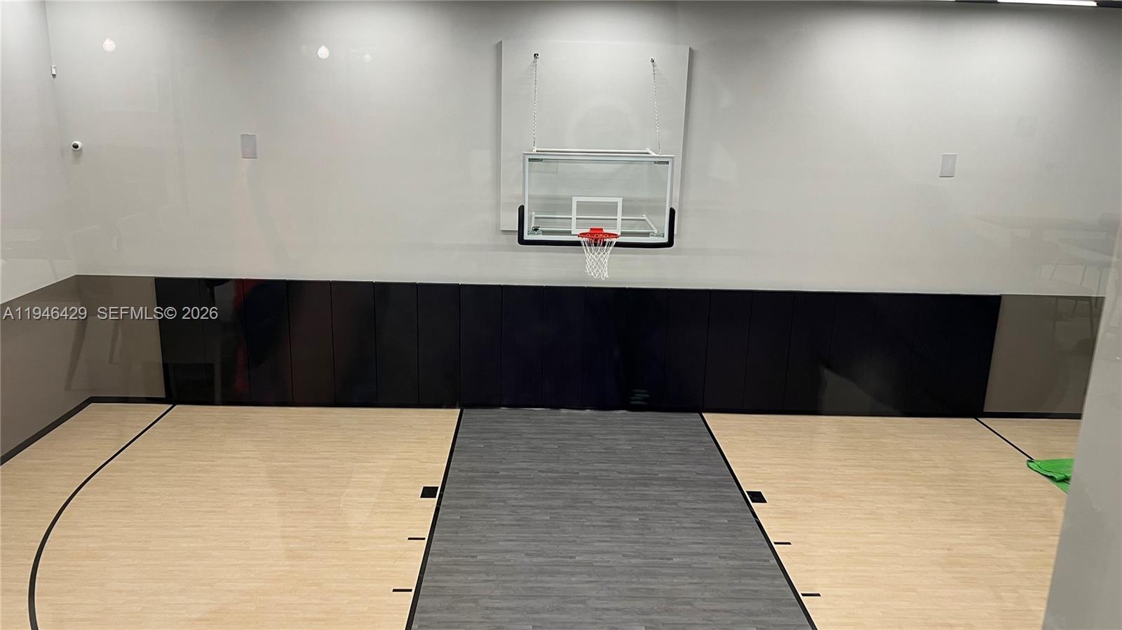 225 N Miami Ave #212 Miami, FL 33128