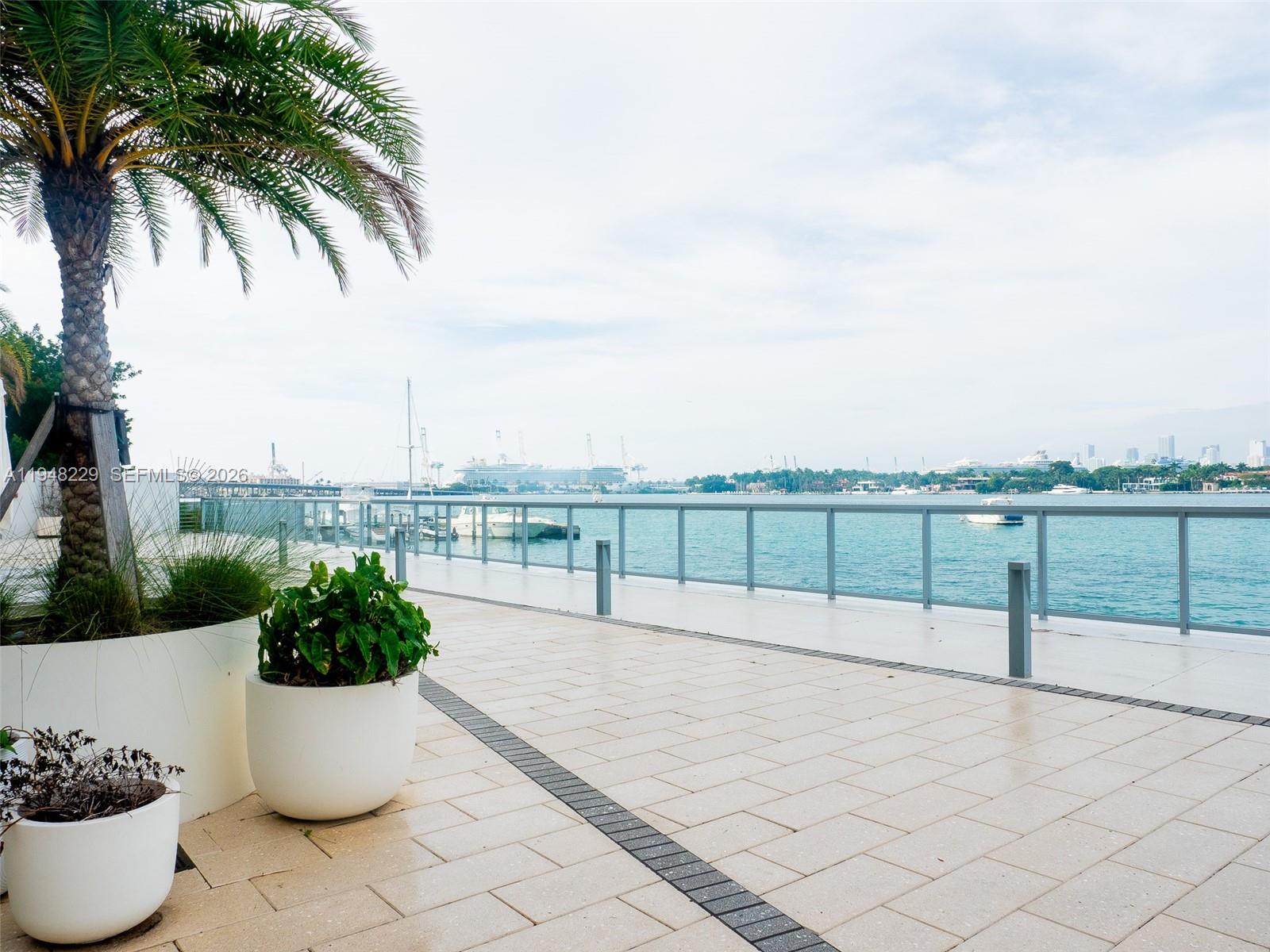 image Mirador East17