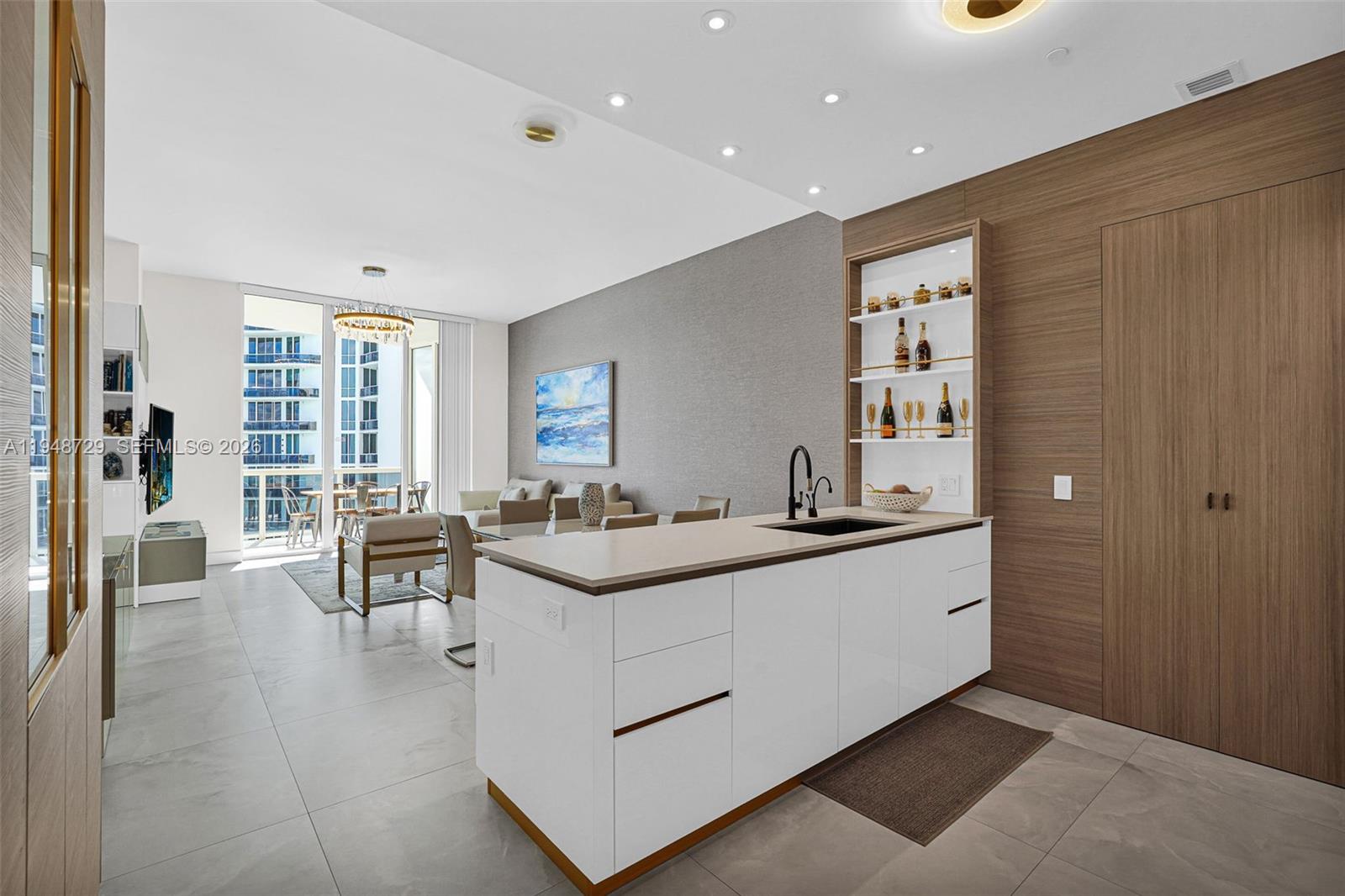 image Trump Tower One33