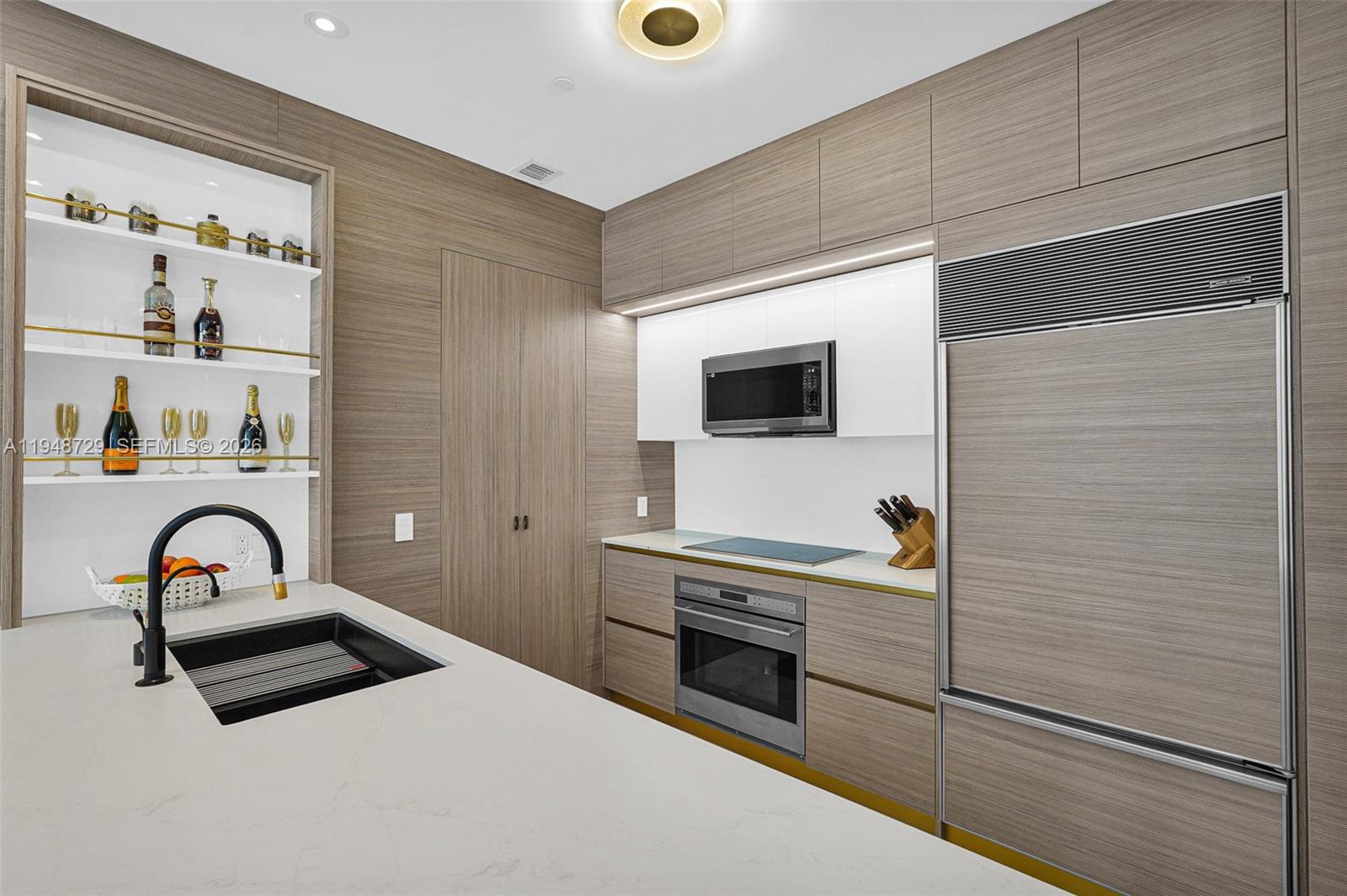 image Trump Tower One35