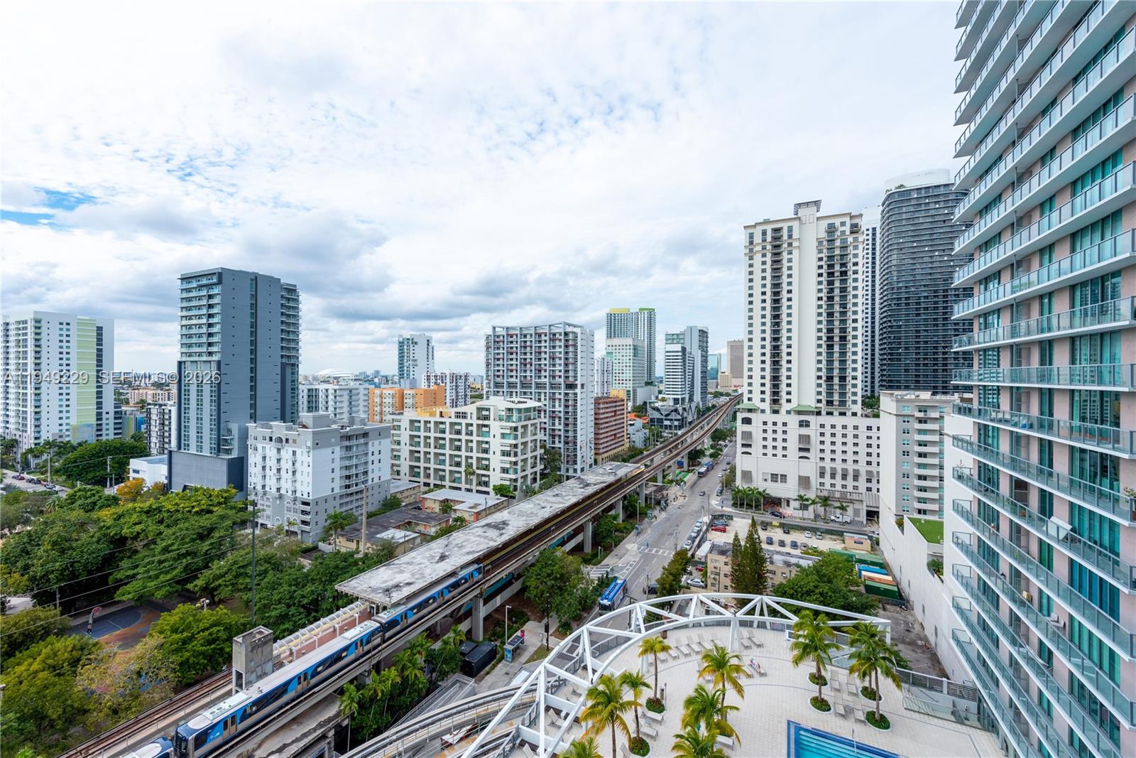 image Axis on Brickell South2