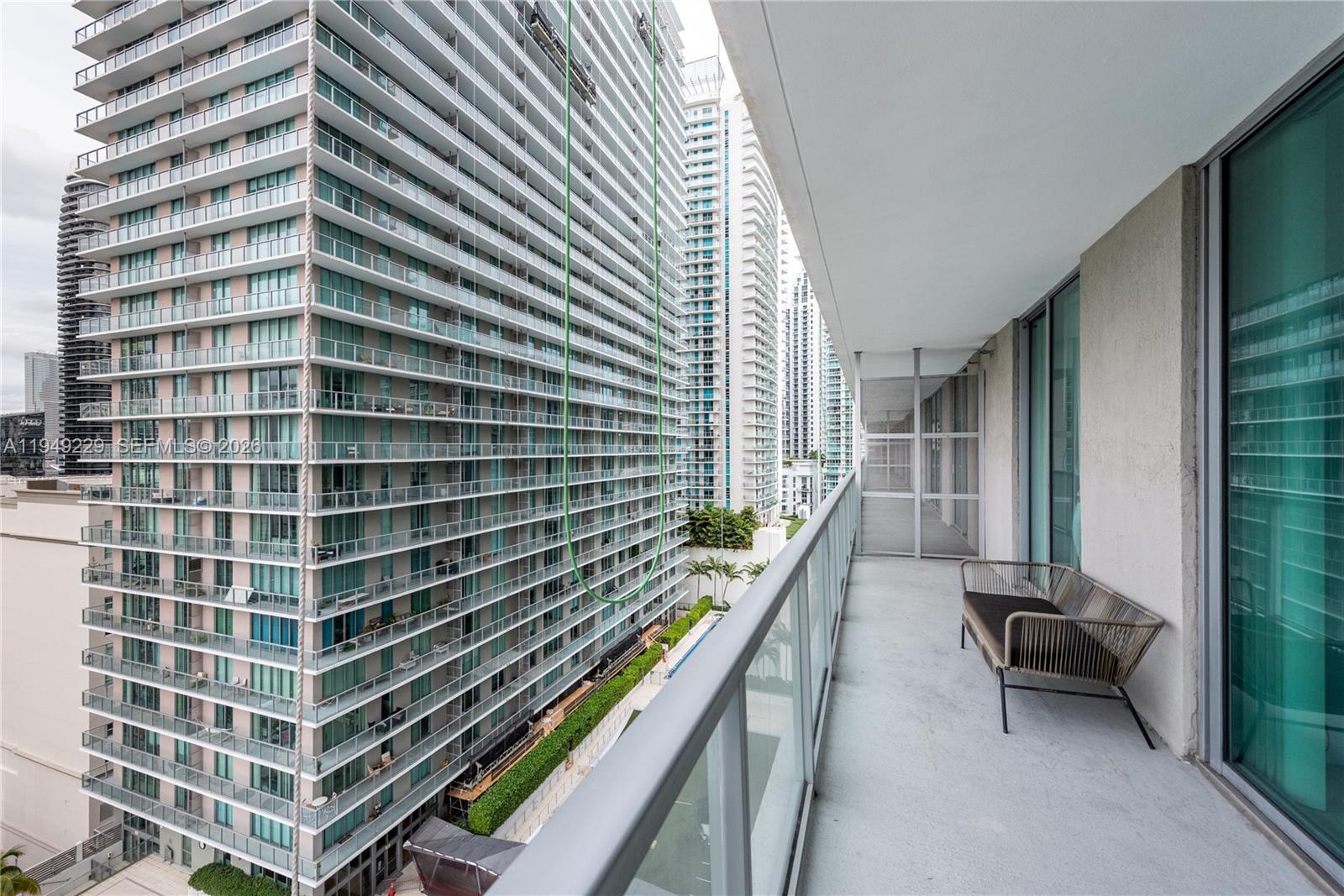 image Axis on Brickell South3