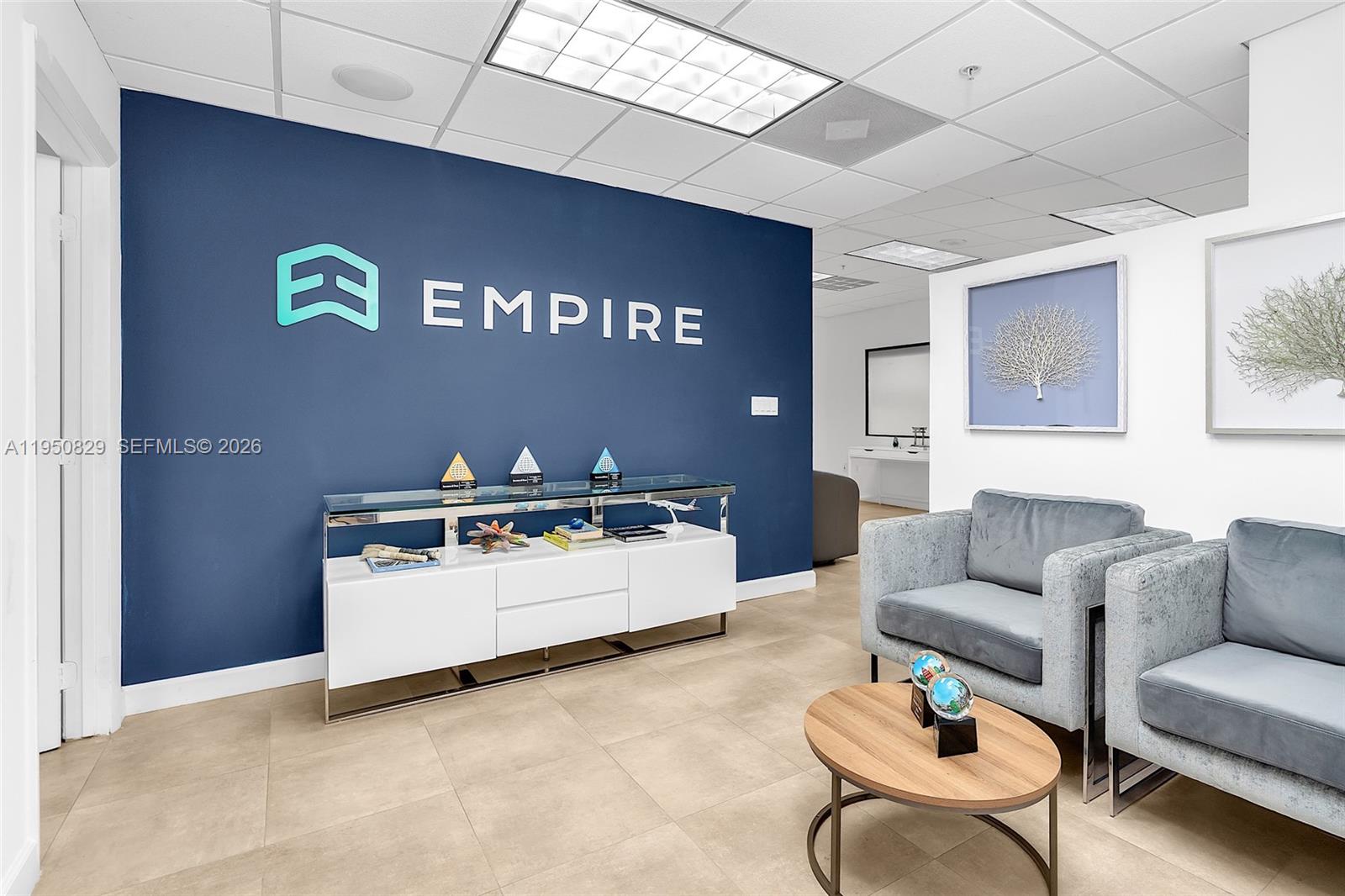 1110 Brickell Ave #806