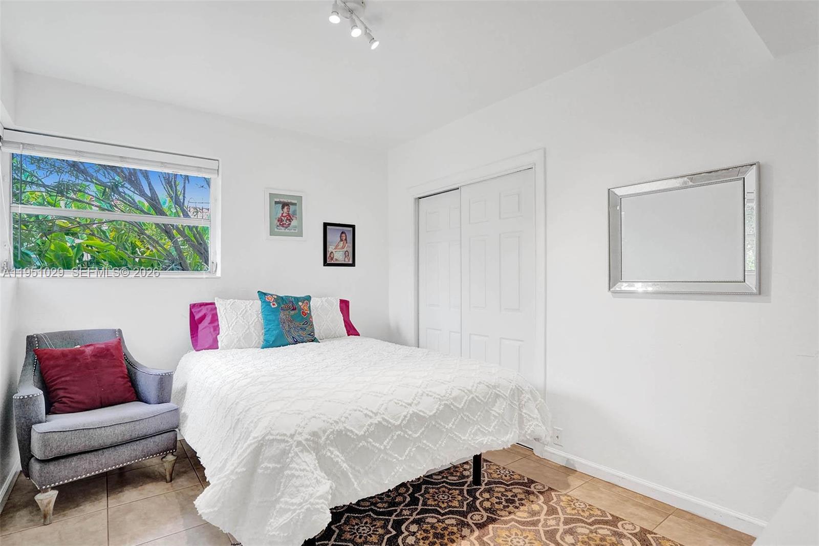 7525 W Treasure Dr North Bay Village, FL 33141