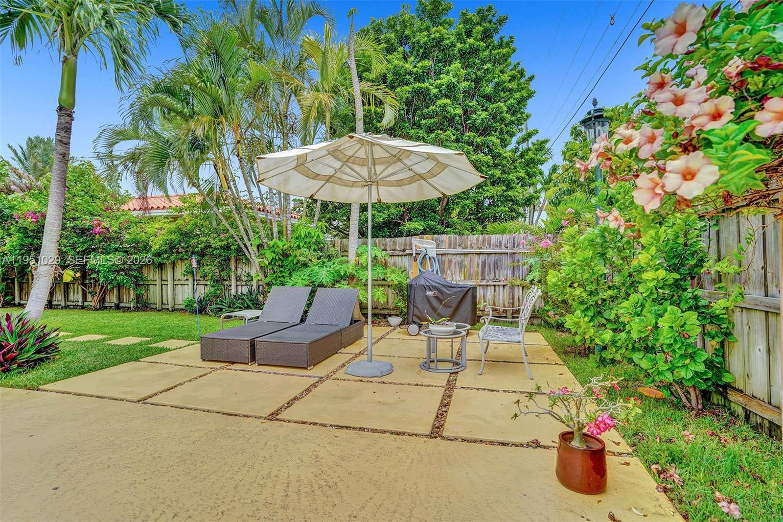 7525 W Treasure Dr North Bay Village, FL 33141