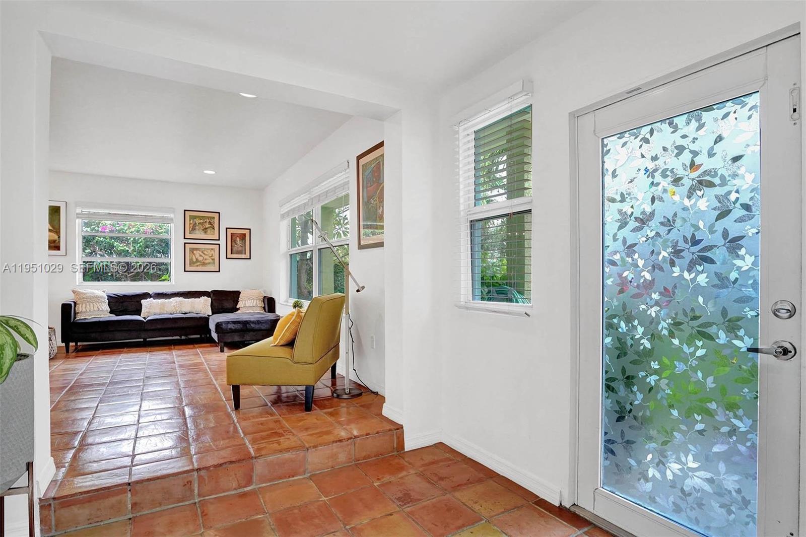 7525 W Treasure Dr North Bay Village, FL 33141