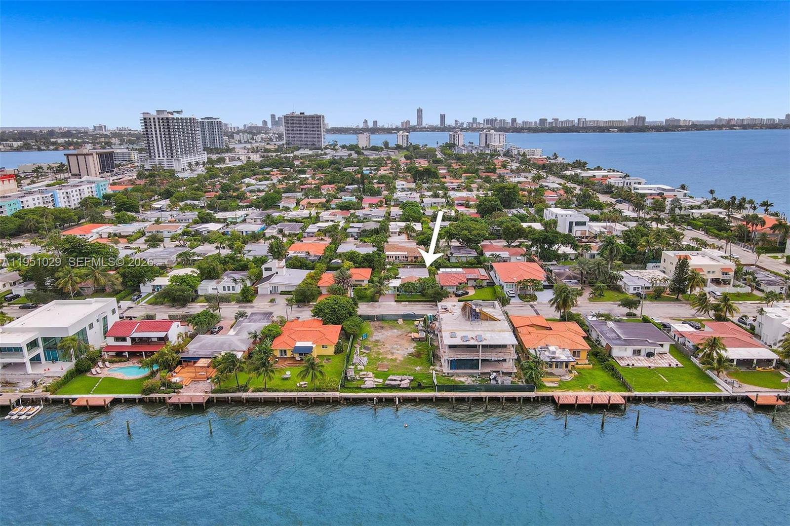 7525 W Treasure Dr North Bay Village, FL 33141