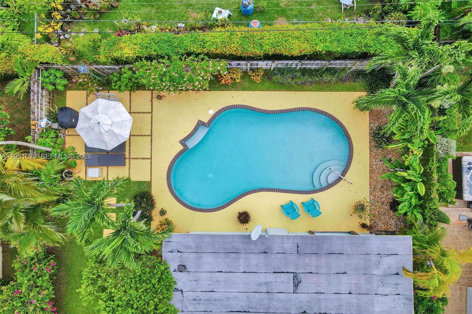 7525 W Treasure Dr North Bay Village, FL 33141