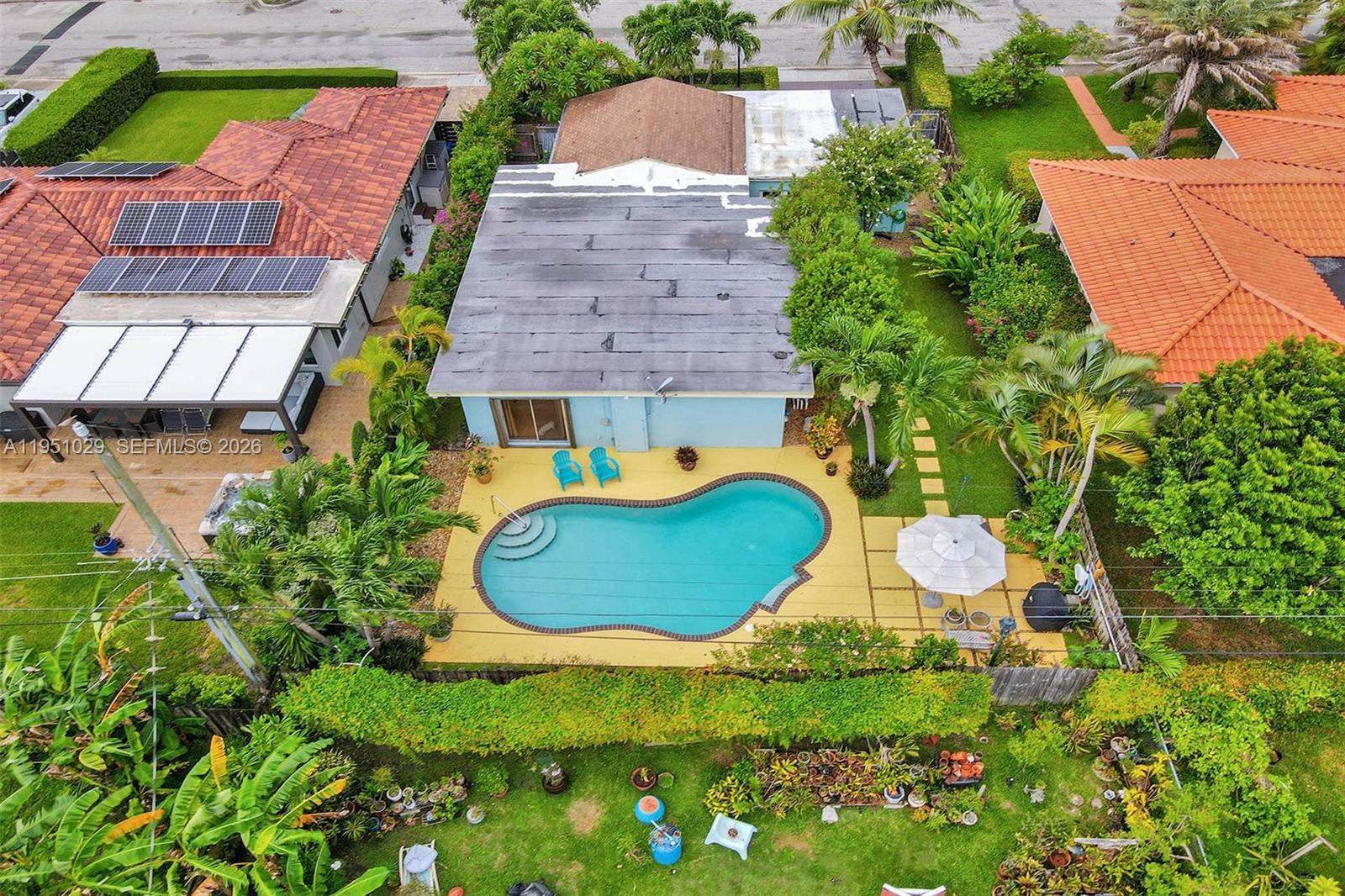 7525 W Treasure Dr North Bay Village, FL 33141