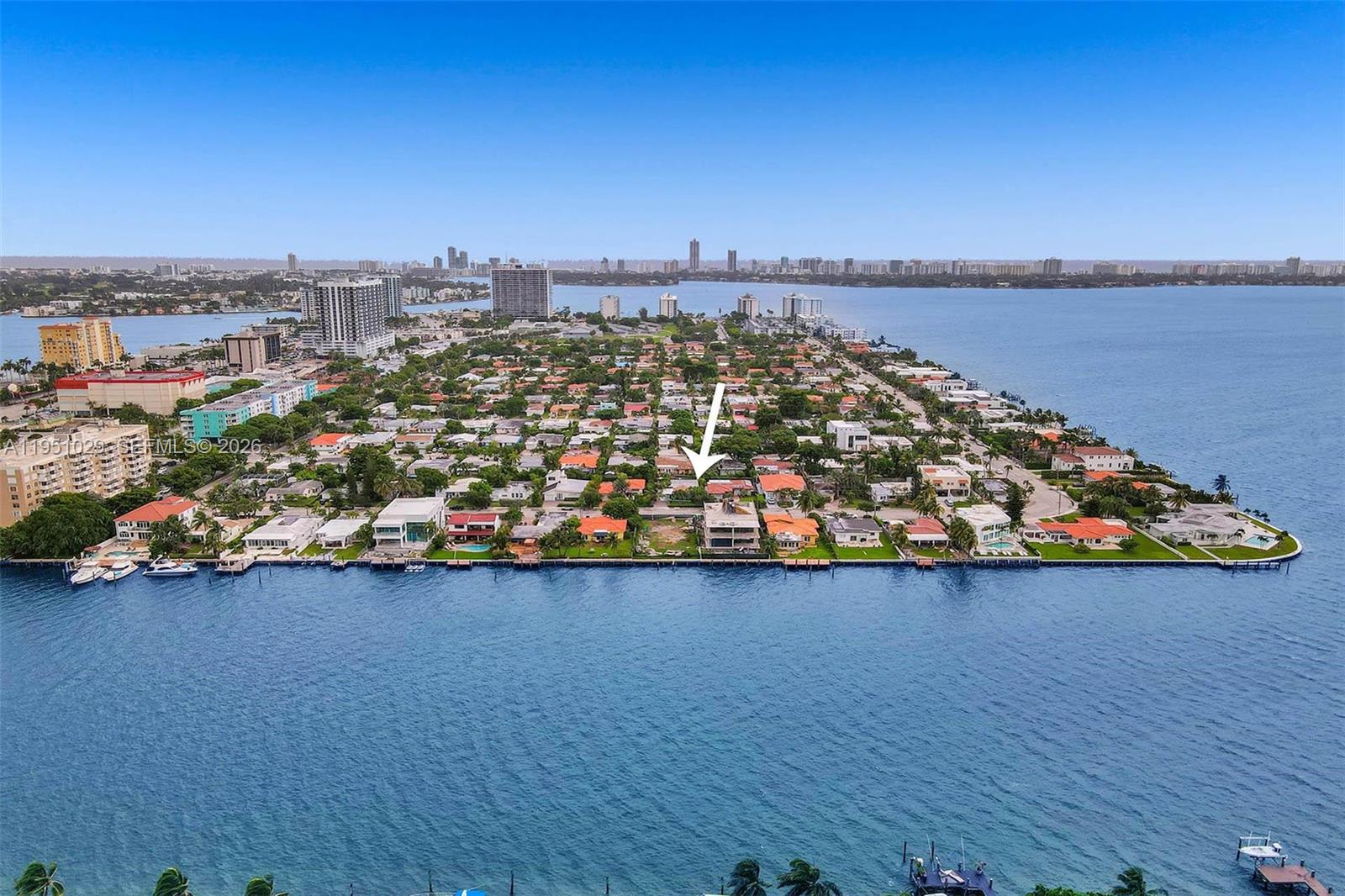 7525 W Treasure Dr North Bay Village, FL 33141