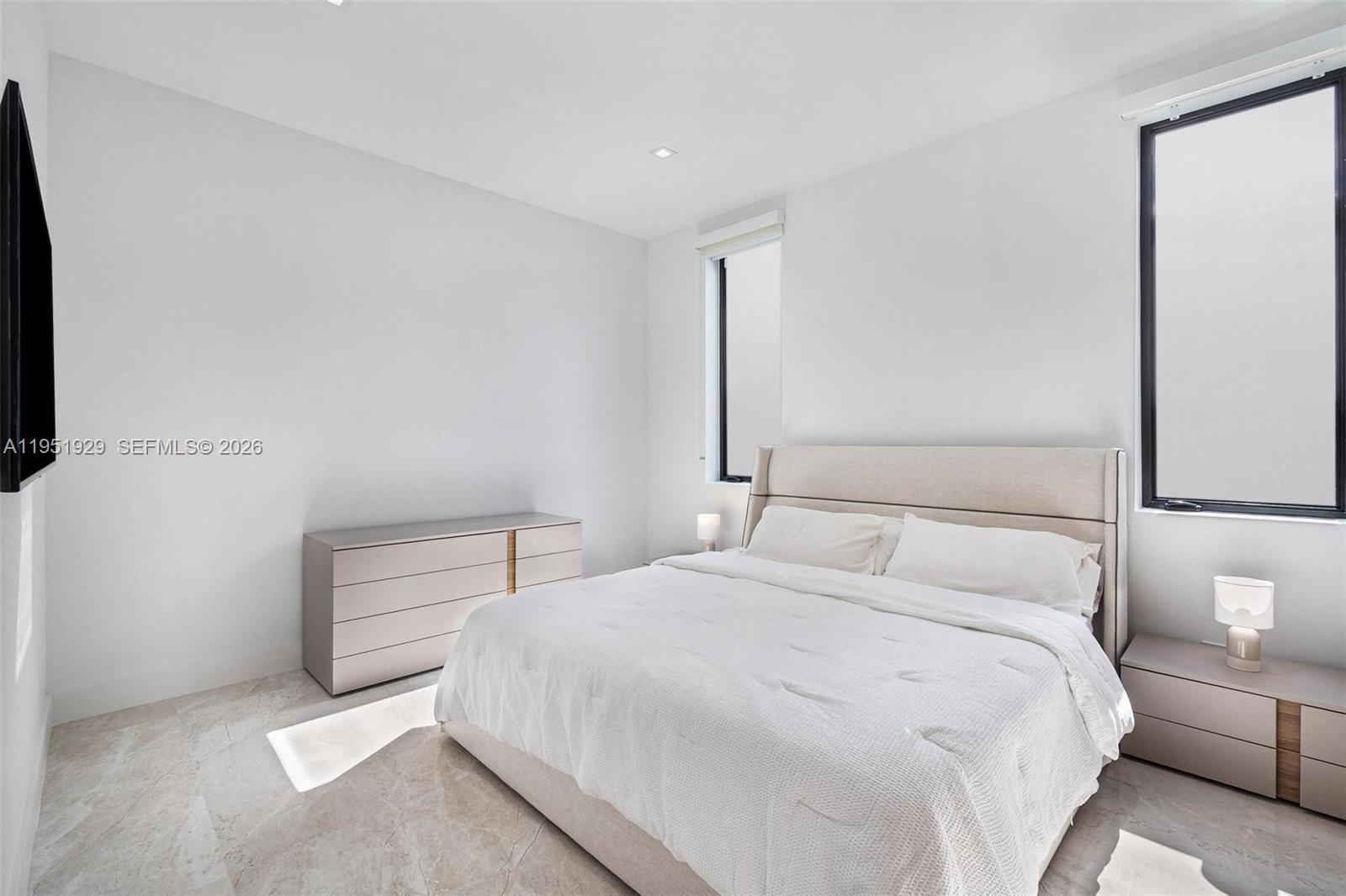 340 SW 20th Rd Miami, FL 33129