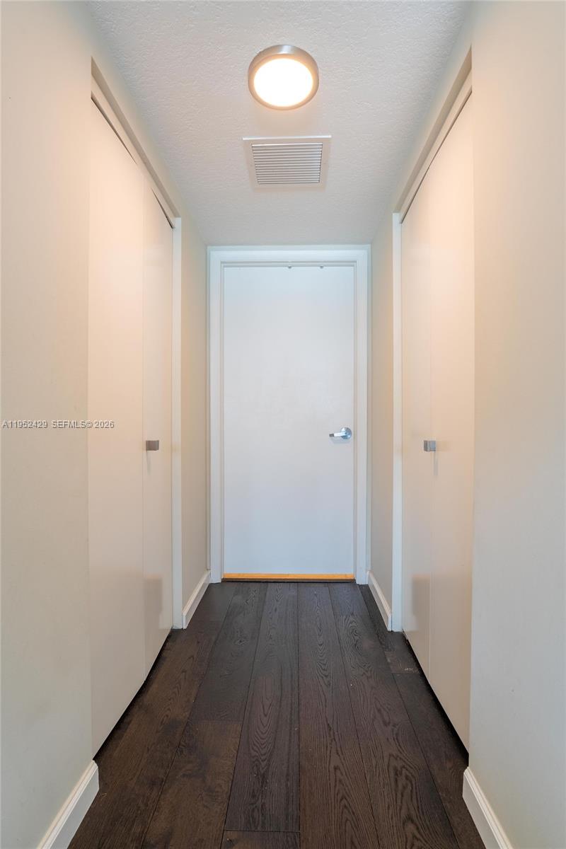 1800 N Bayshore Dr #1803 Miami, FL 33132