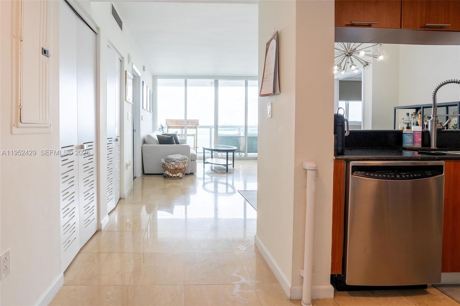 1800 N Bayshore Dr #1803 Miami, FL 33132