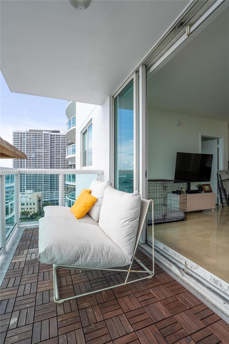 1800 N Bayshore Dr #1803 Miami, FL 33132