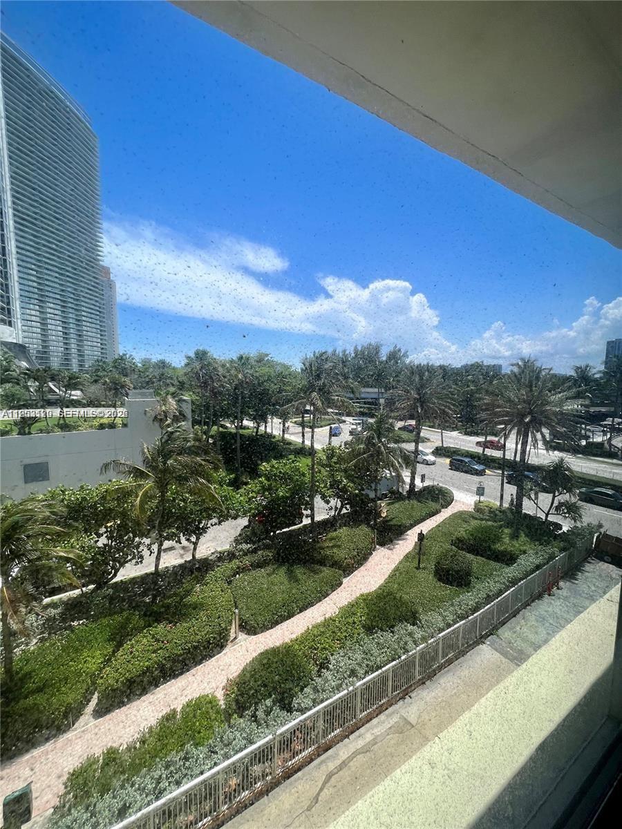 19201 Collins Ave #242 Sunny Isles Beach, FL 33160