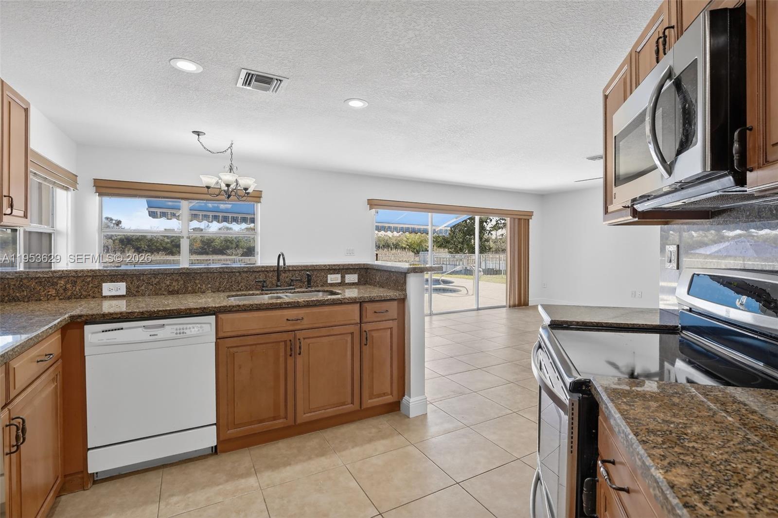 1303 NW 167th Ave Pembroke Pines, FL 33028