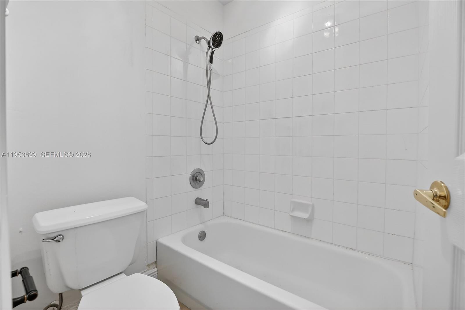 1303 NW 167th Ave Pembroke Pines, FL 33028