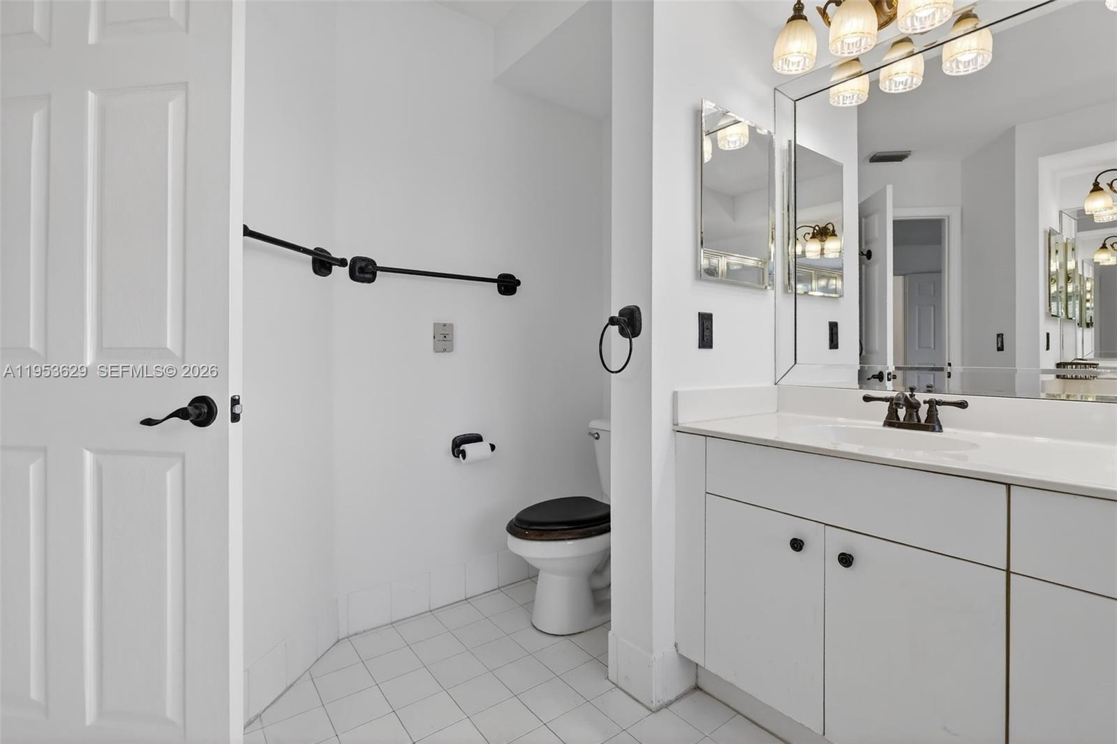 1303 NW 167th Ave Pembroke Pines, FL 33028