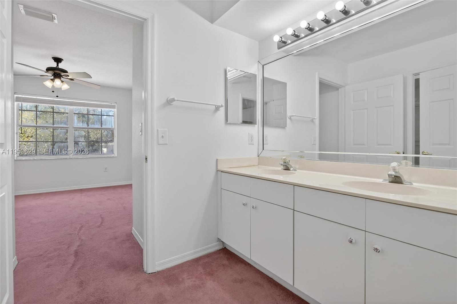 1303 NW 167th Ave Pembroke Pines, FL 33028