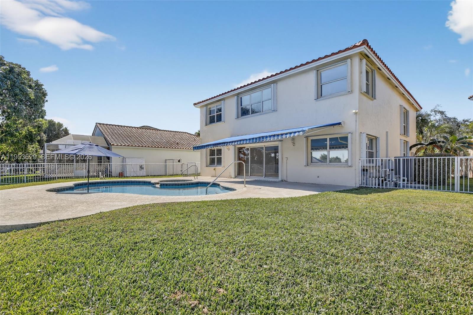 1303 NW 167th Ave Pembroke Pines, FL 33028