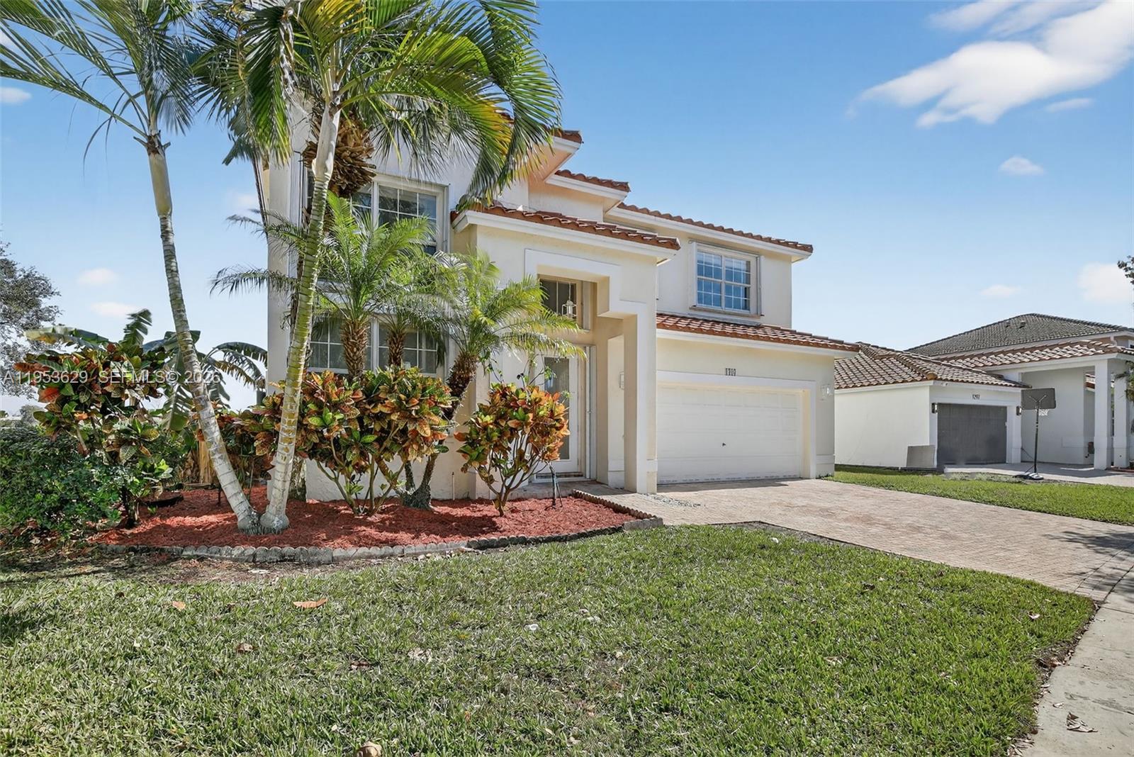 1303 NW 167th Ave Pembroke Pines, FL 33028