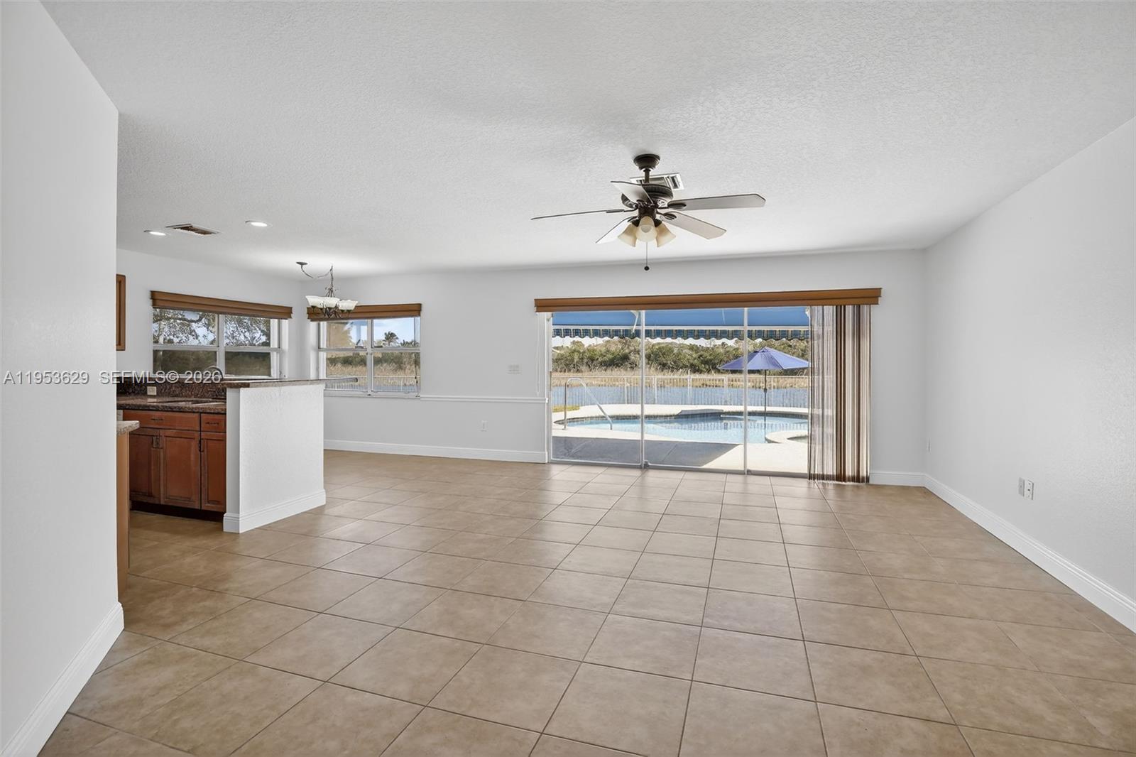 1303 NW 167th Ave Pembroke Pines, FL 33028