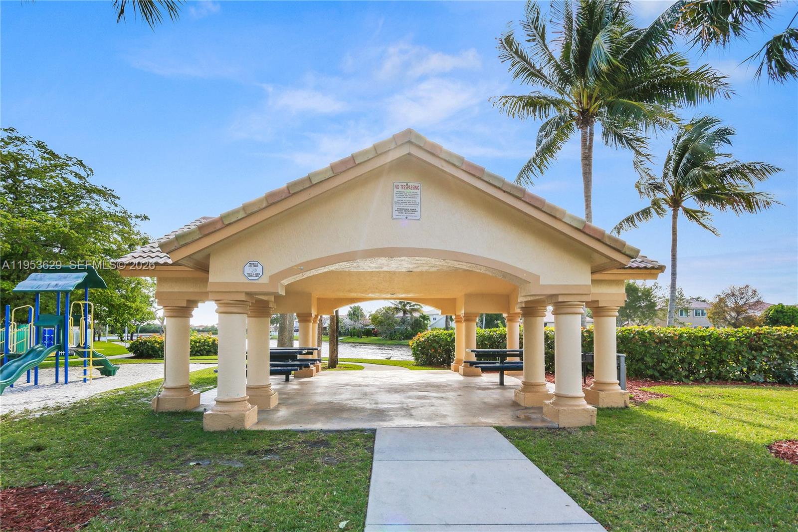 1303 NW 167th Ave Pembroke Pines, FL 33028