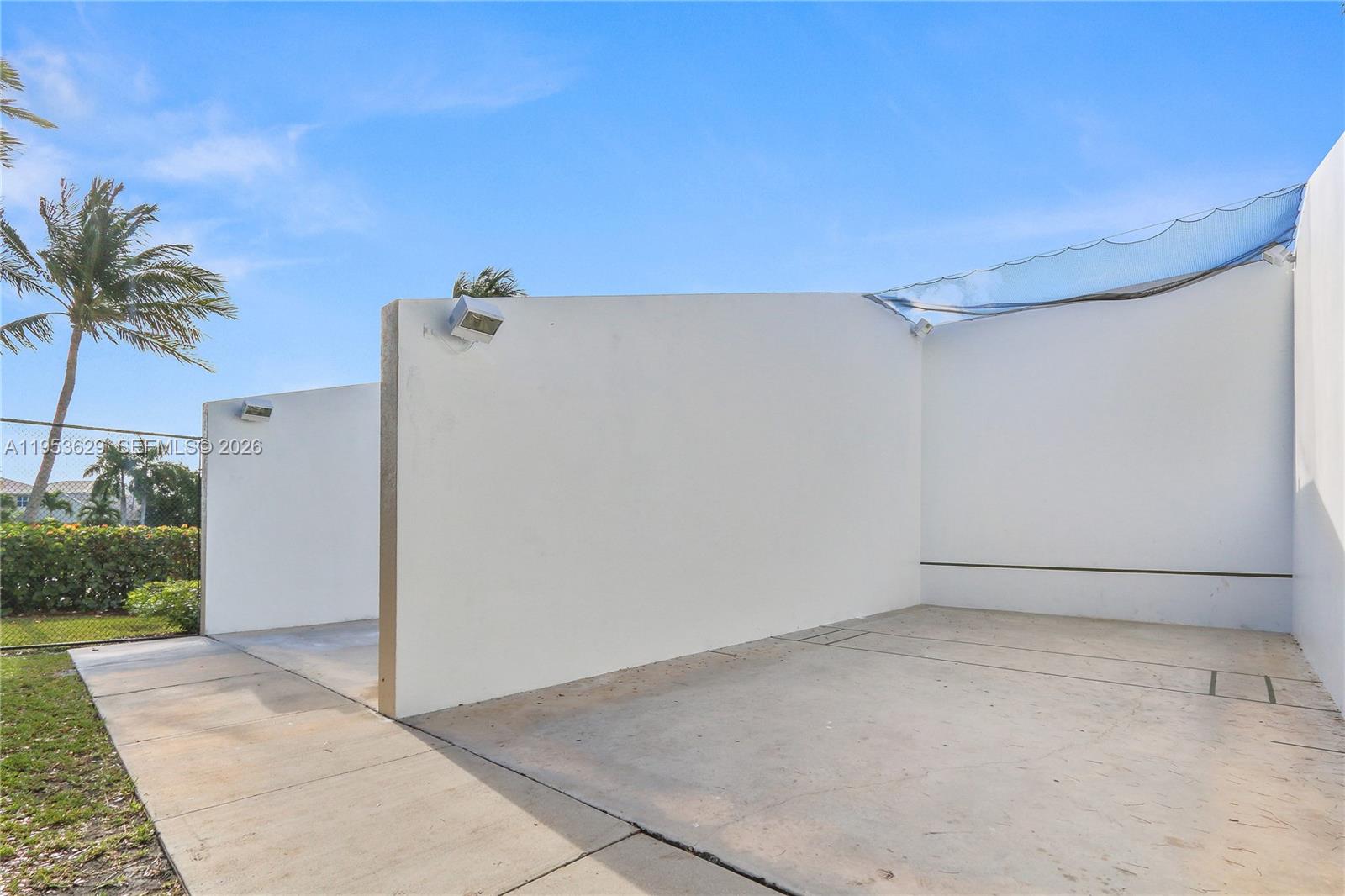 1303 NW 167th Ave Pembroke Pines, FL 33028