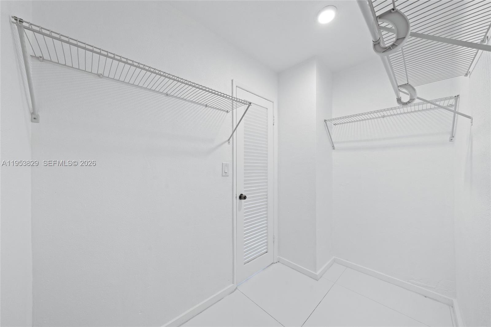 18900 NE 14th Ave #D308 Miami, FL 33179