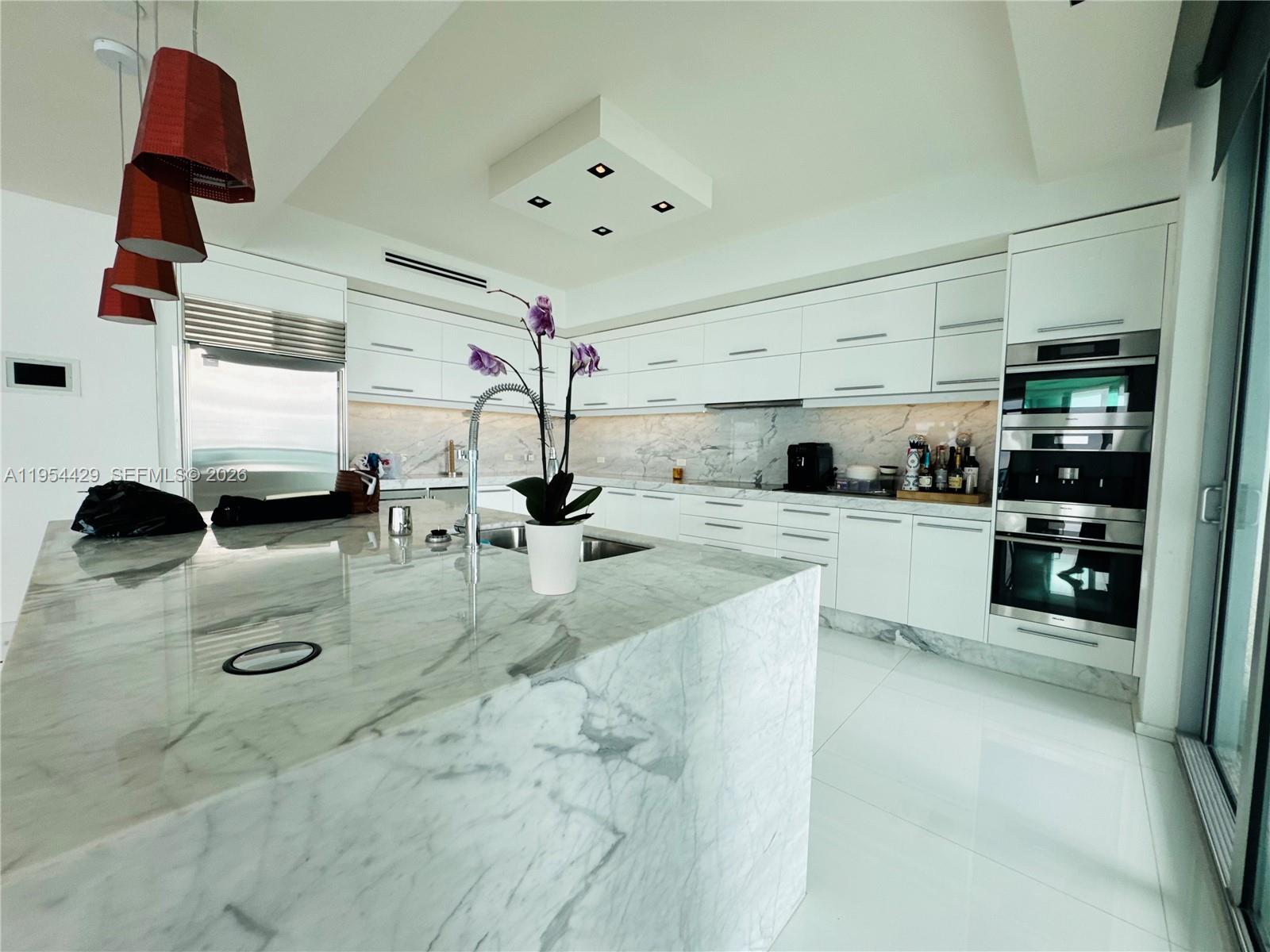 900 Biscayne Blvd #6207 Miami, FL 33132