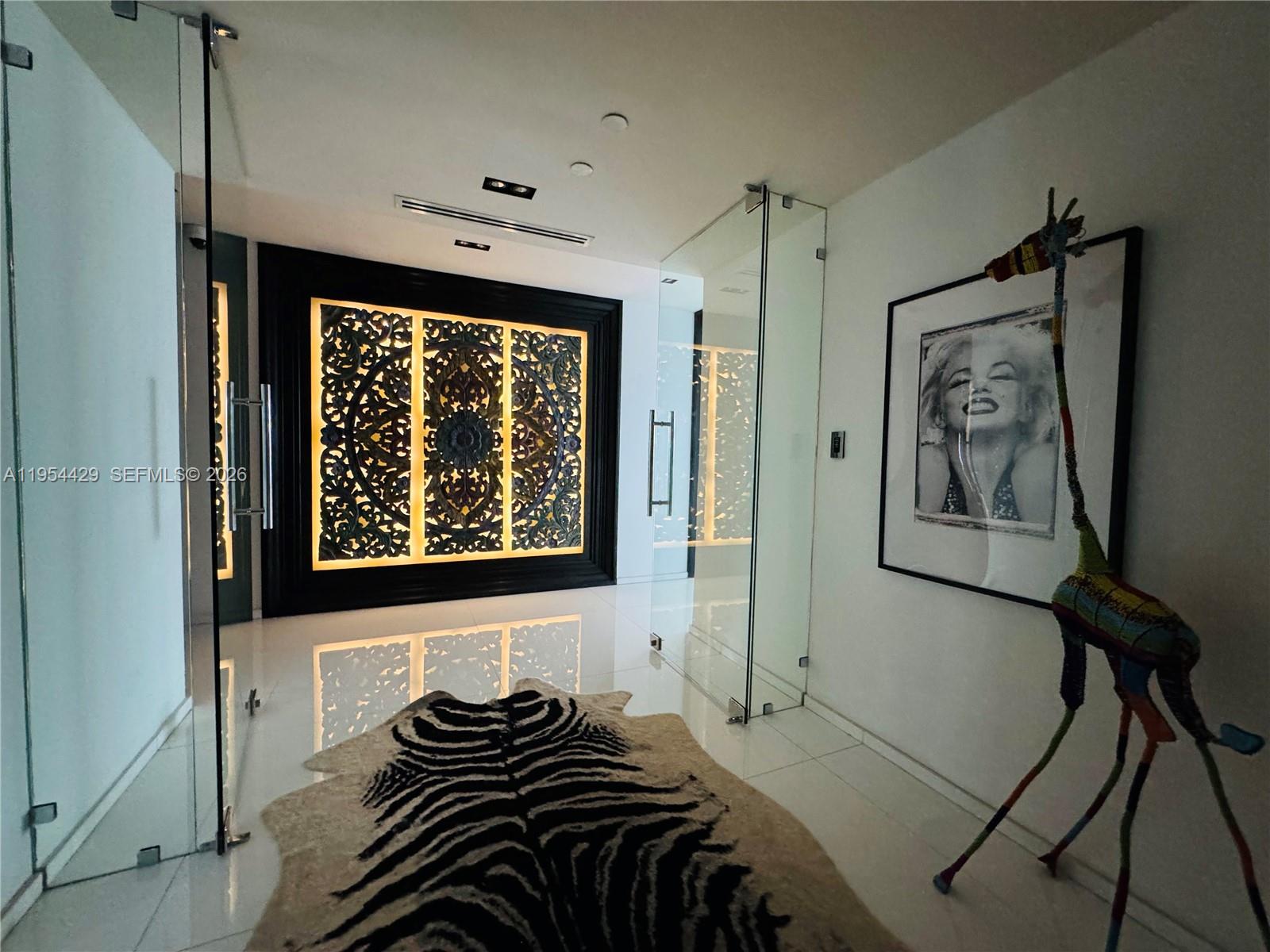 900 Biscayne Blvd #6207 Miami, FL 33132