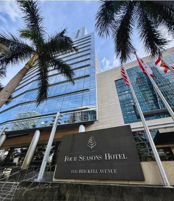 1435 Brickell Ave #3508