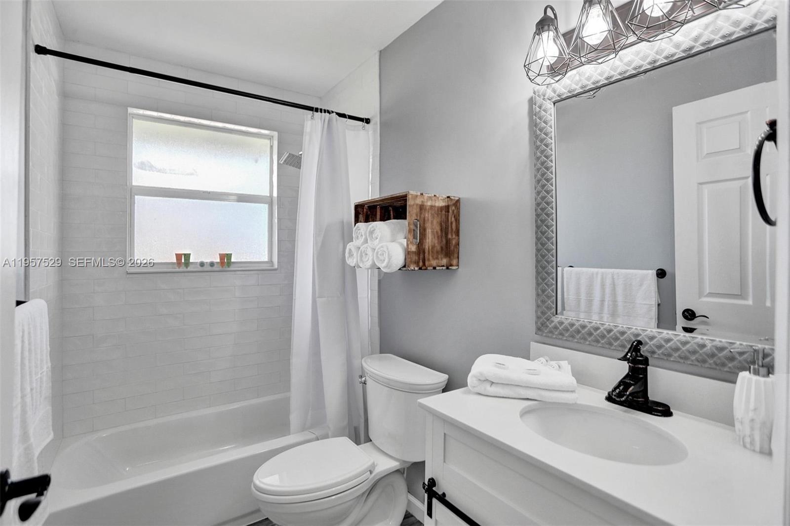 1341 SE 7th Ave Pompano Beach, FL 33060