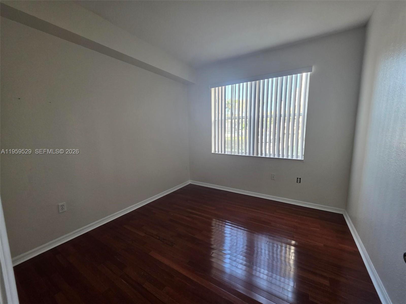 8826 W Flagler St #106 Miami, FL 33174